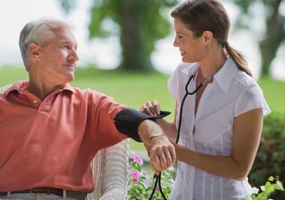 مراقب سالمند در منزل تهرانپارس